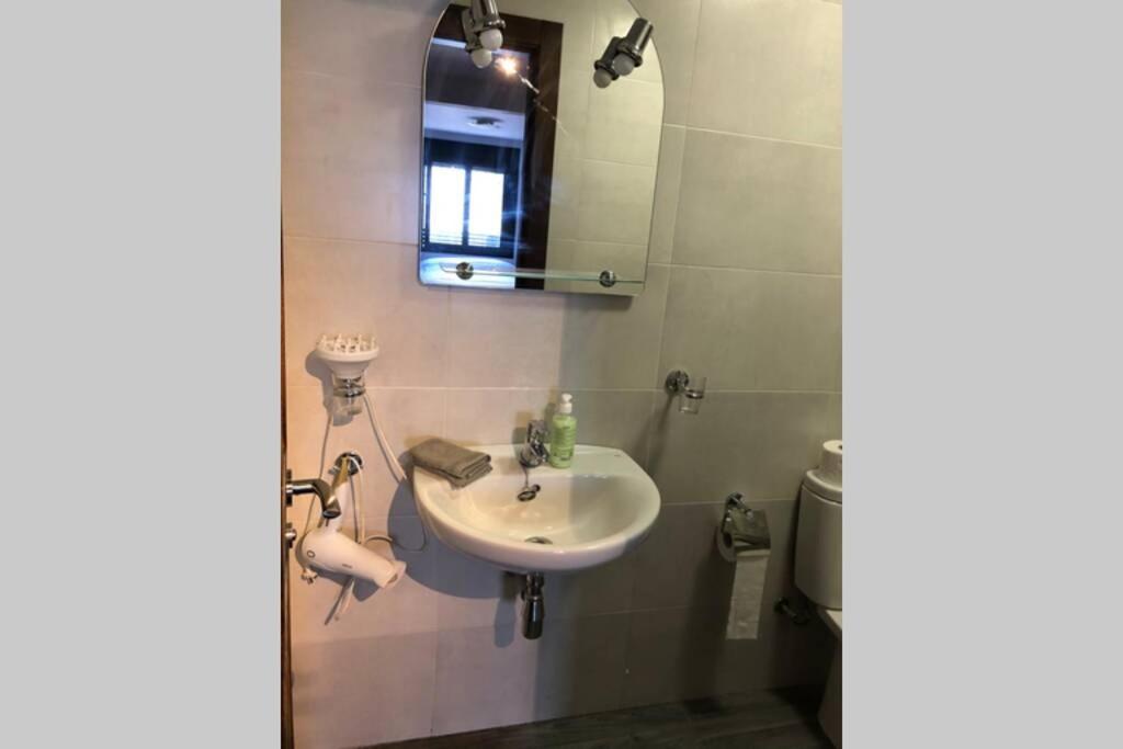 Studio Apartment In Ardales, Cerca El Caminito Del Rey Y Embalses Eksteriør billede